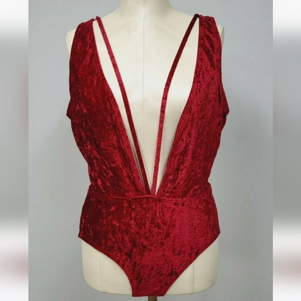 Leith Red Cut Out Backless Bodysuit